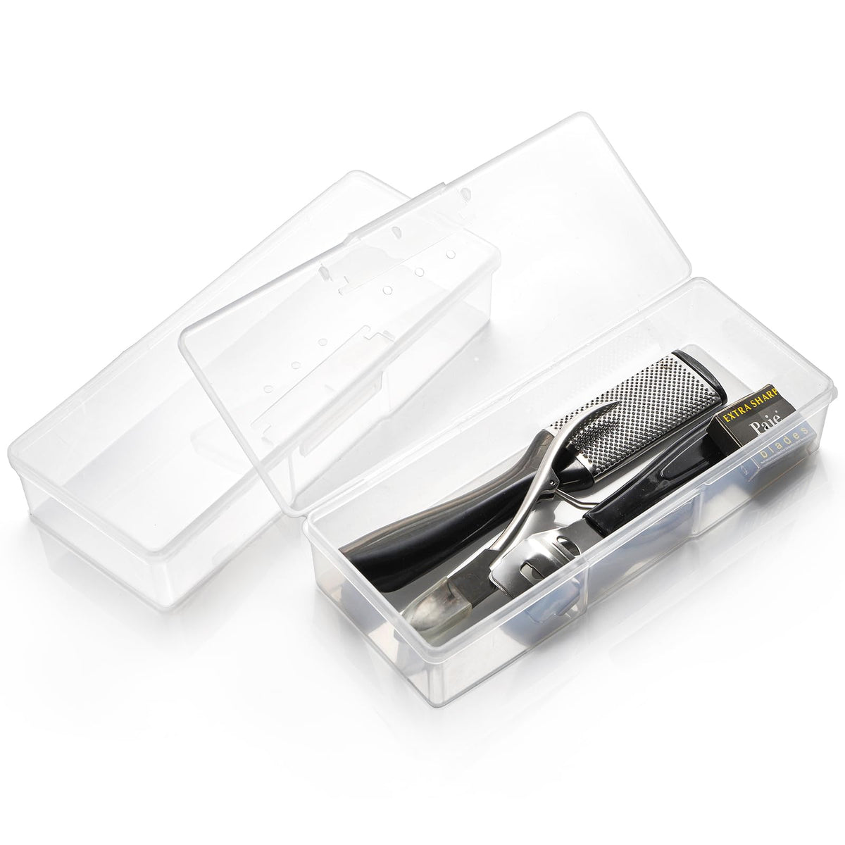 ZOOFOX snap-closure lid keeps items secure during transport.