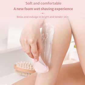 ZRW Livora bikini trimmer detail showing hypoallergenic blades for gentle shaping